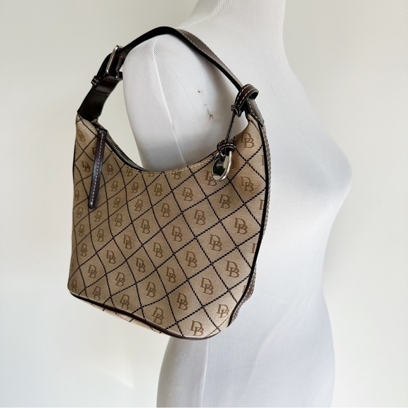 Dooney and Bourke Y2K Vintage Signature Logo Bucket Crescent Hobo Y2K Handbag - Picture 5 of 16